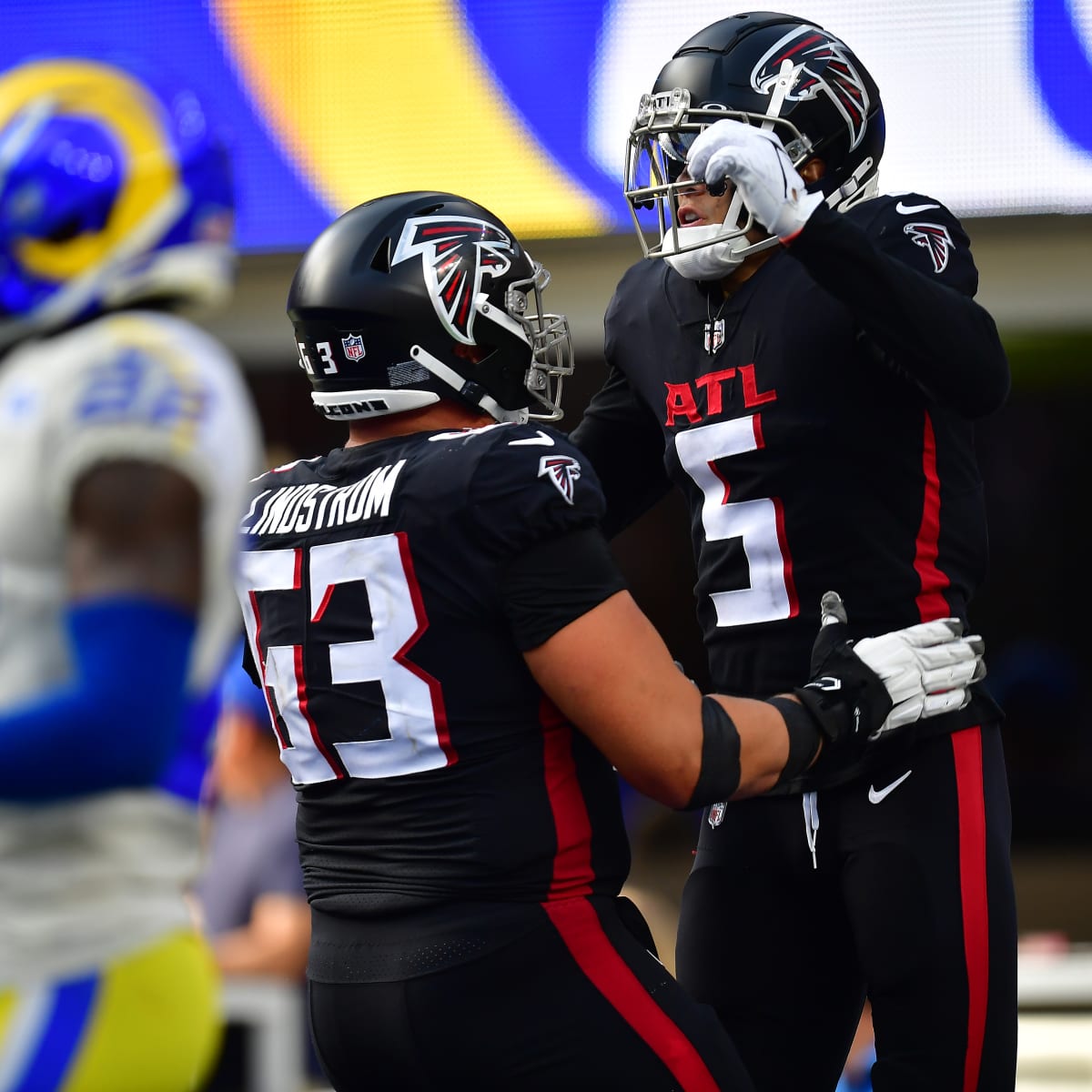 Atlanta Falcons wide receiver Drake London (5) lines up during the first  half of an NFL football game against the San Francisco 49ers, Sunday, Oct.  16, 2022, in Atlanta. The Atlanta Falcons