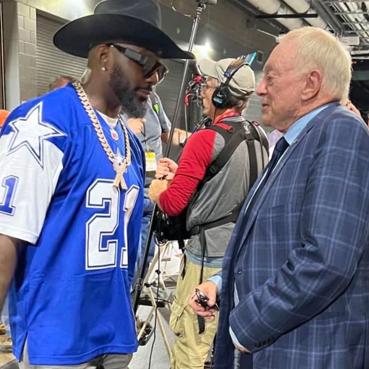 Dallas Cowboys EXCLUSIVE: Dez Bryant Predicted Unlikely Win Over Bengals -  And Made $37,000 On A Bet; WATCH - FanNation Dallas Cowboys News, Analysis  and More