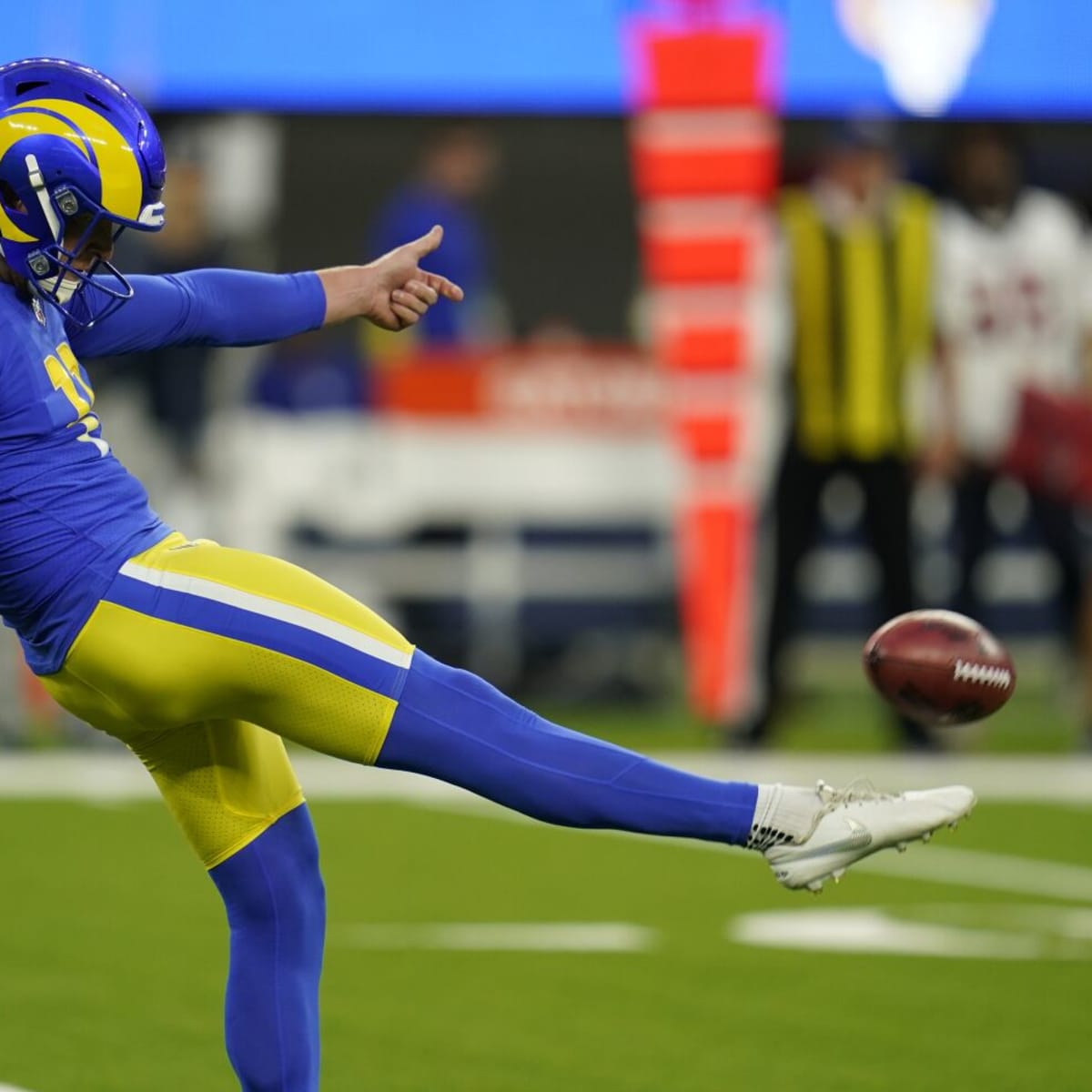 Rams Hold on for 31-27 Victory over Falcons Despite Late Comeback