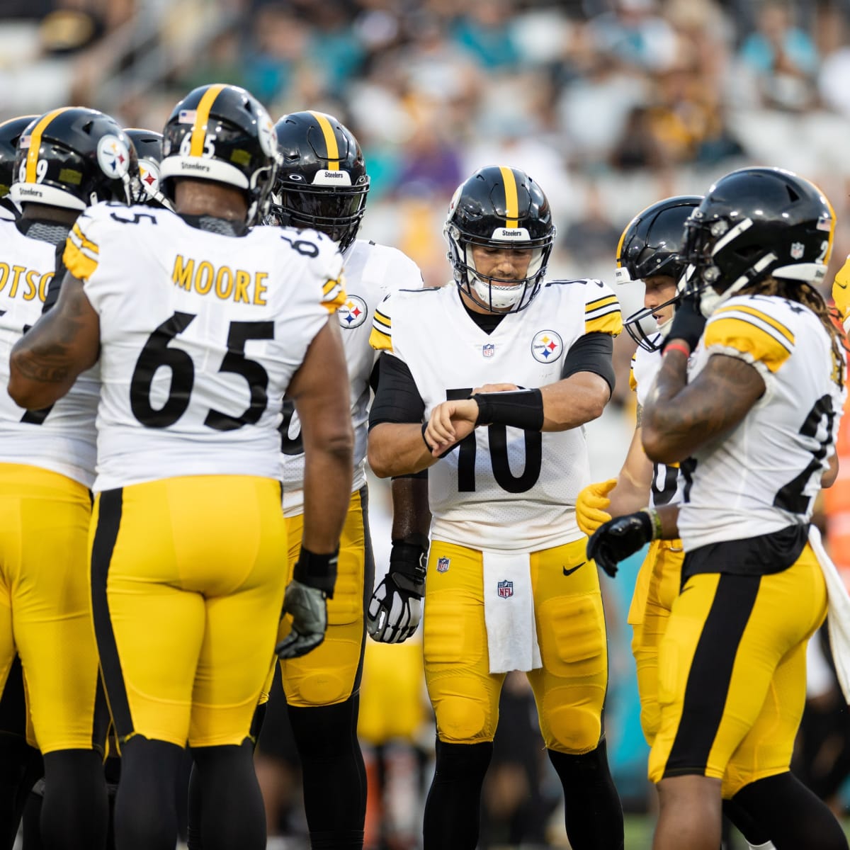 Steelers continue to search for their identity