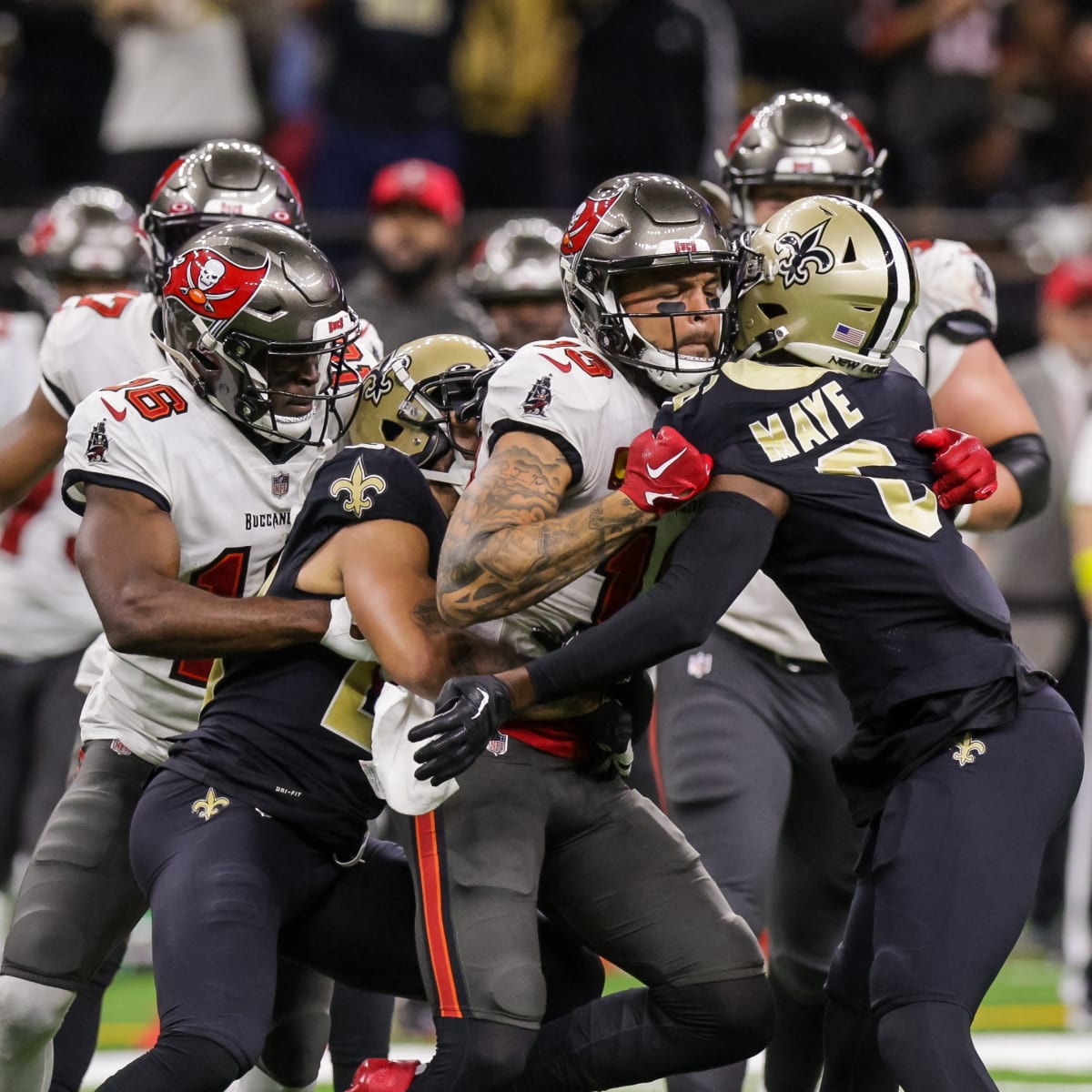 Mike Evans, Marshon Lattimore ejected from Bucs-Saints game following  brouhaha