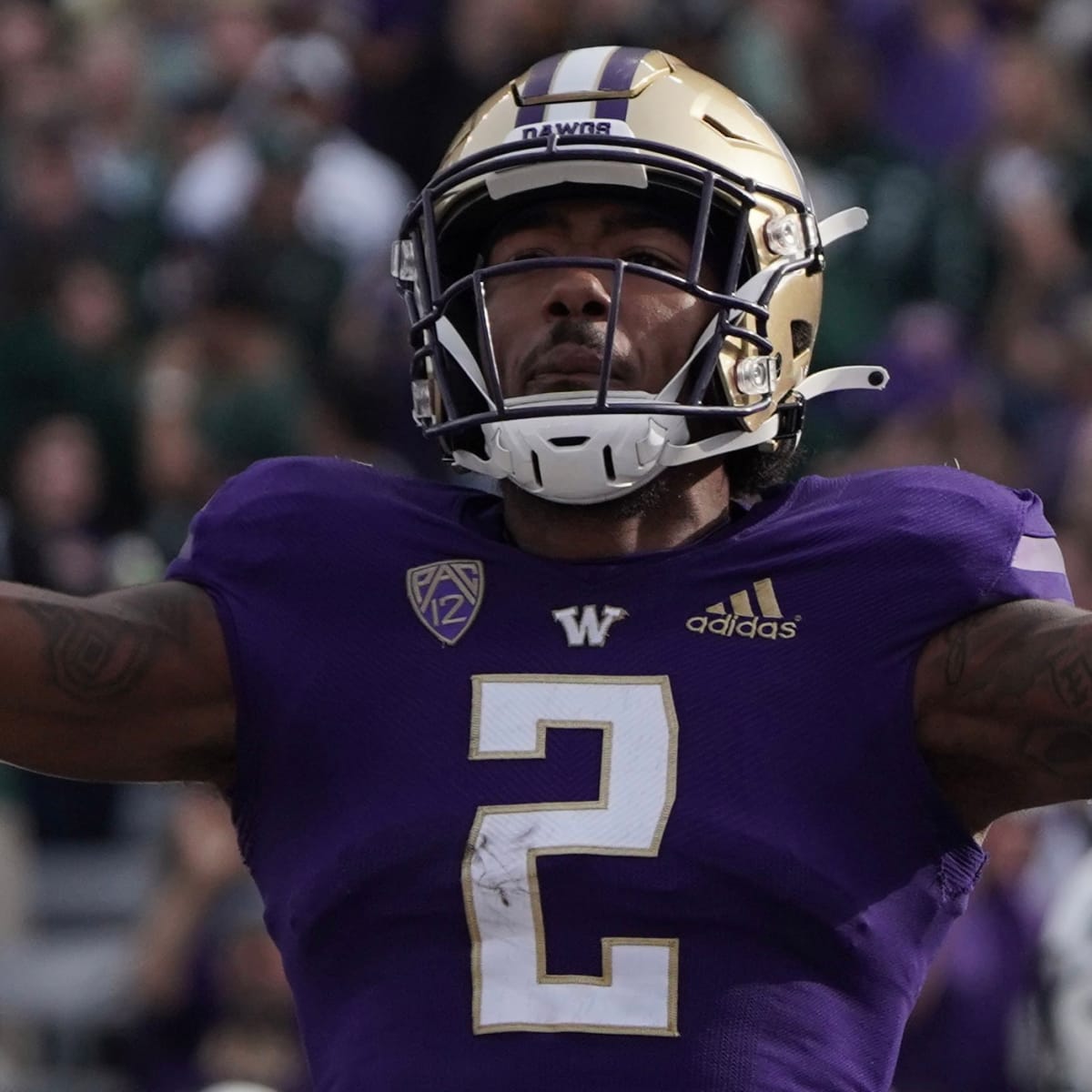 UW Huskies unveil 'multifaceted' offense in three-quarter