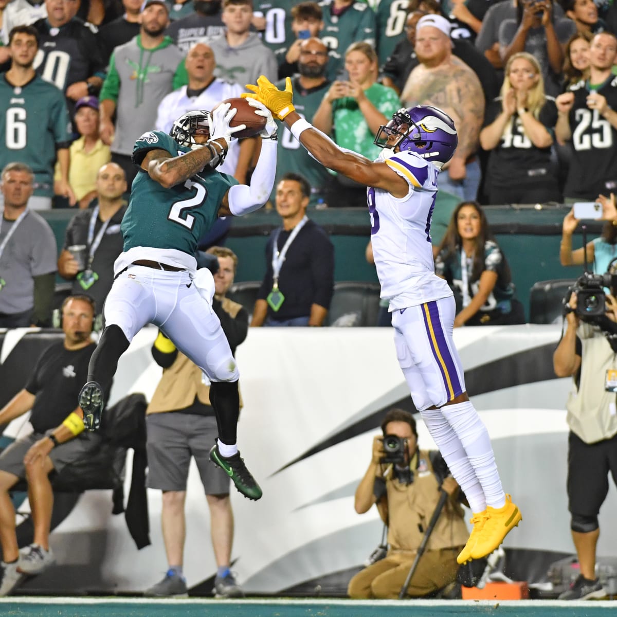 Philadelphia Eagles Vs The Minnesota Vikings In The NFC