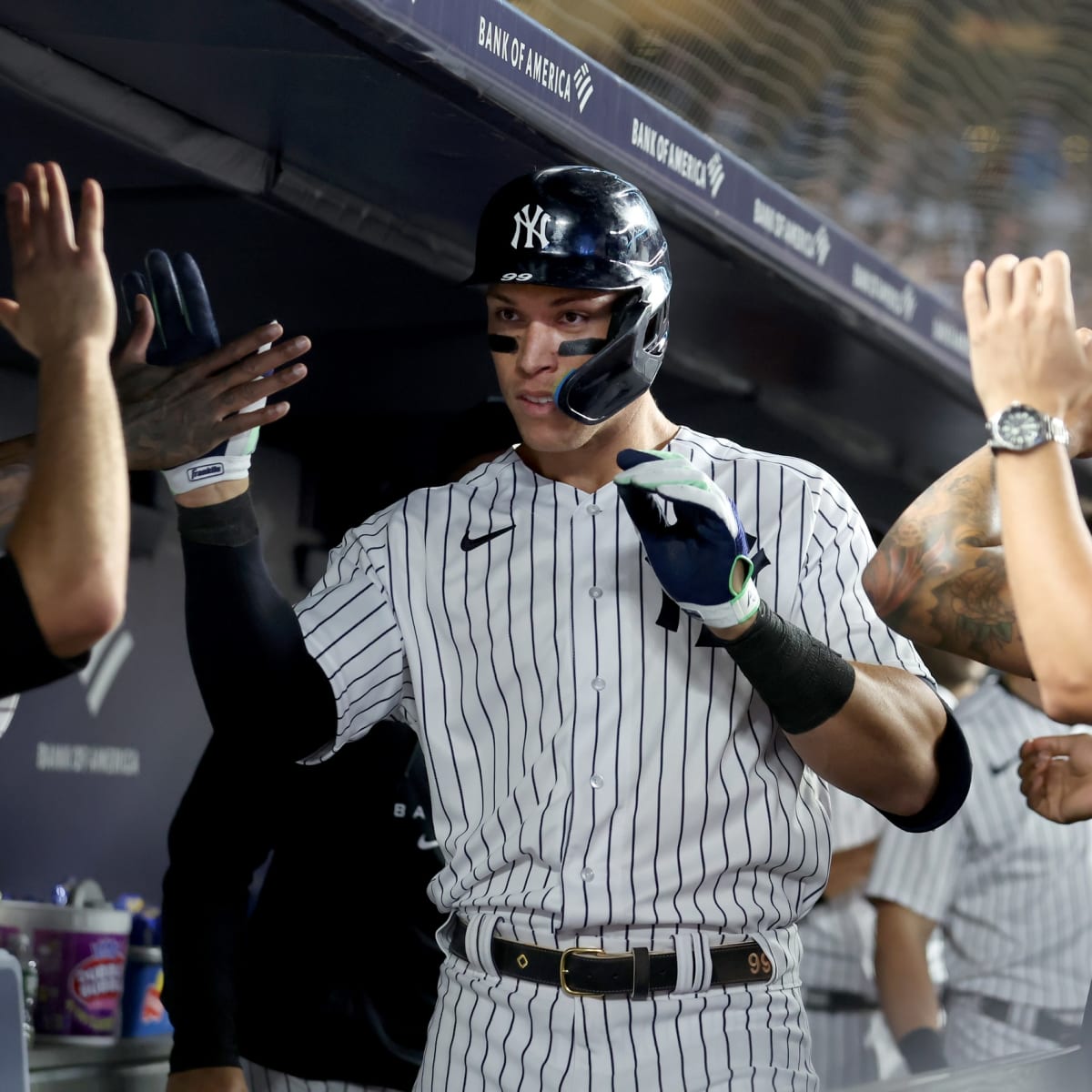 Yankees in epic scrum to grab Aaron Judge's historic 60th home run ball  before fan trades it back to MLB star
