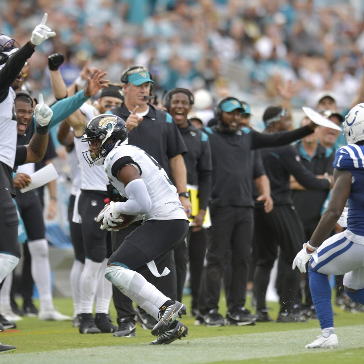 Four takeaways: Jaguars dominate, prepare for massive showdown