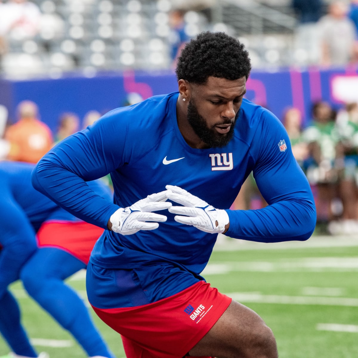 Kayvon Thibodeaux suffers knee injury in NY Giants preseason game