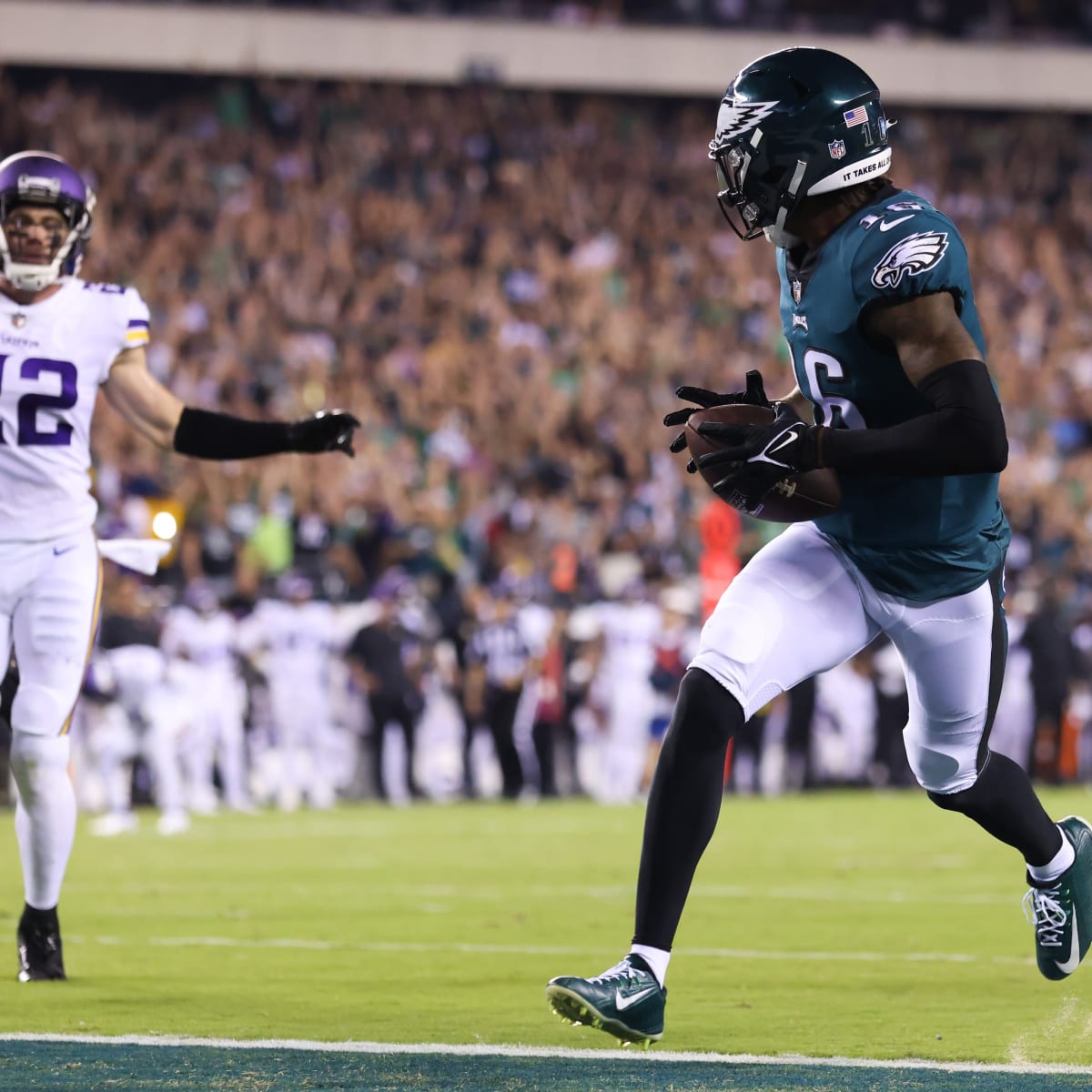 It was Vikings cornerback Cam Dantzler, not Cam Bynum, who blew the  coverage on long Eagles touchdown - Sports Illustrated Minnesota Sports,  News, Analysis, and More