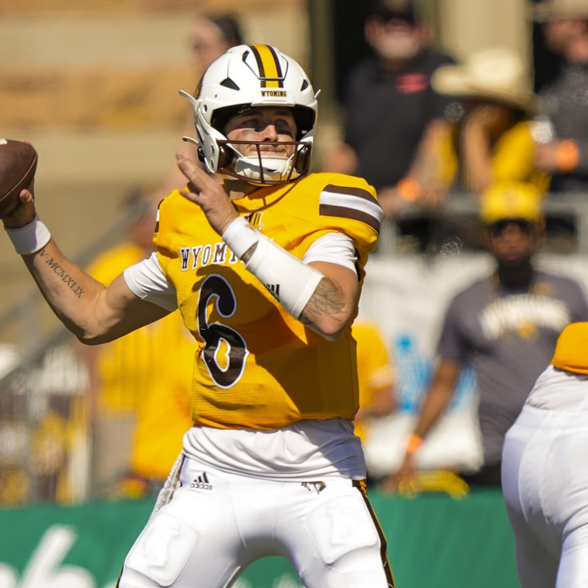 Wyoming Jerseys, Wyoming Cowboys Uniforms