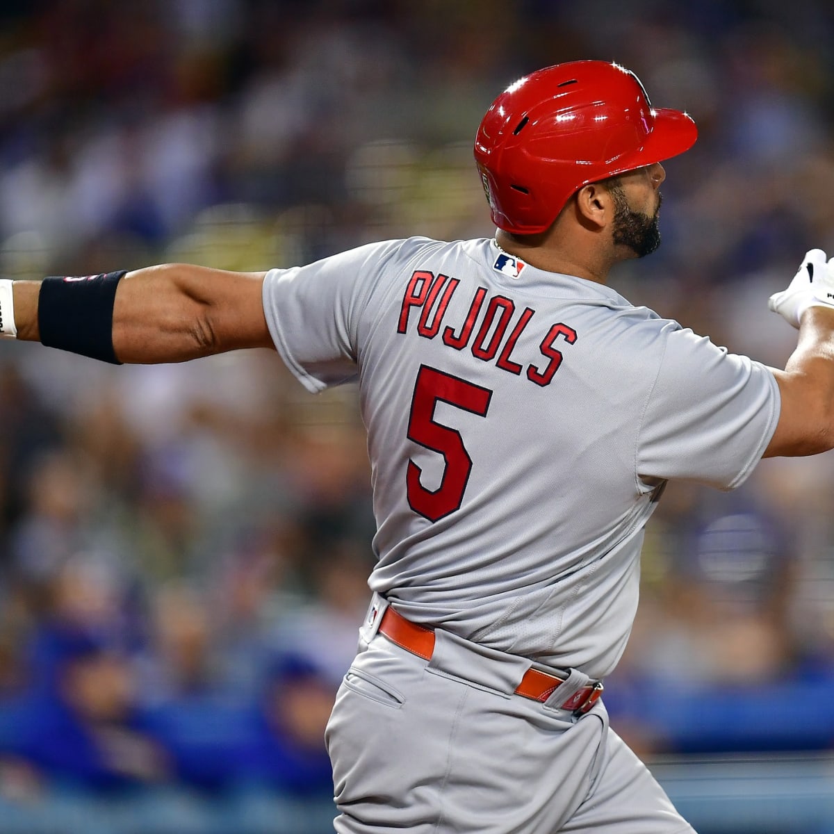 Albert Pujols becomes the 4th player in MLB history to hit 700