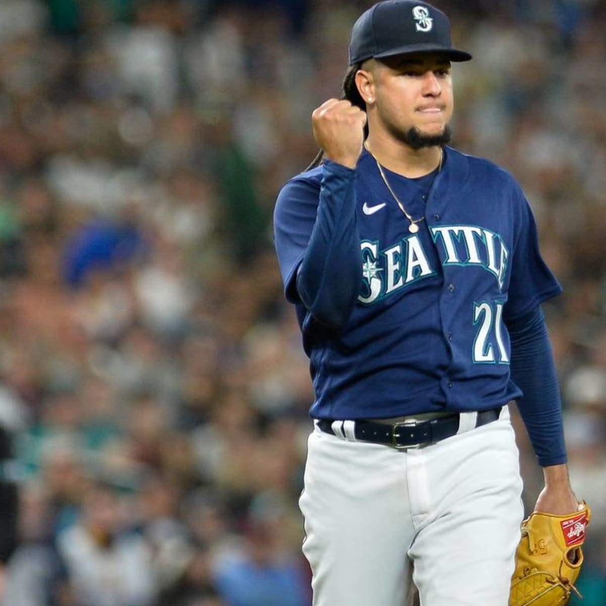 FOX Sports: MLB on X: Luis Castillo makes history in his first postseason  start with the Mariners 👏  / X