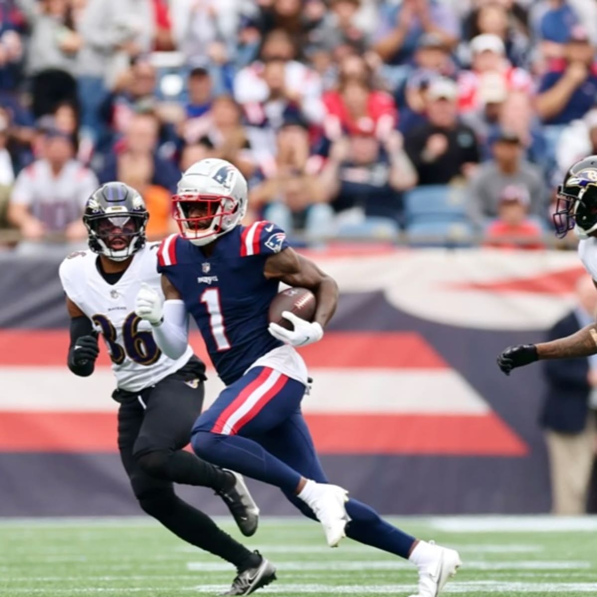 9 Patriots-Ravens takeaways: DeVante Parker goes off, but poor tackling vs.  Lamar Jackson dooms defense 