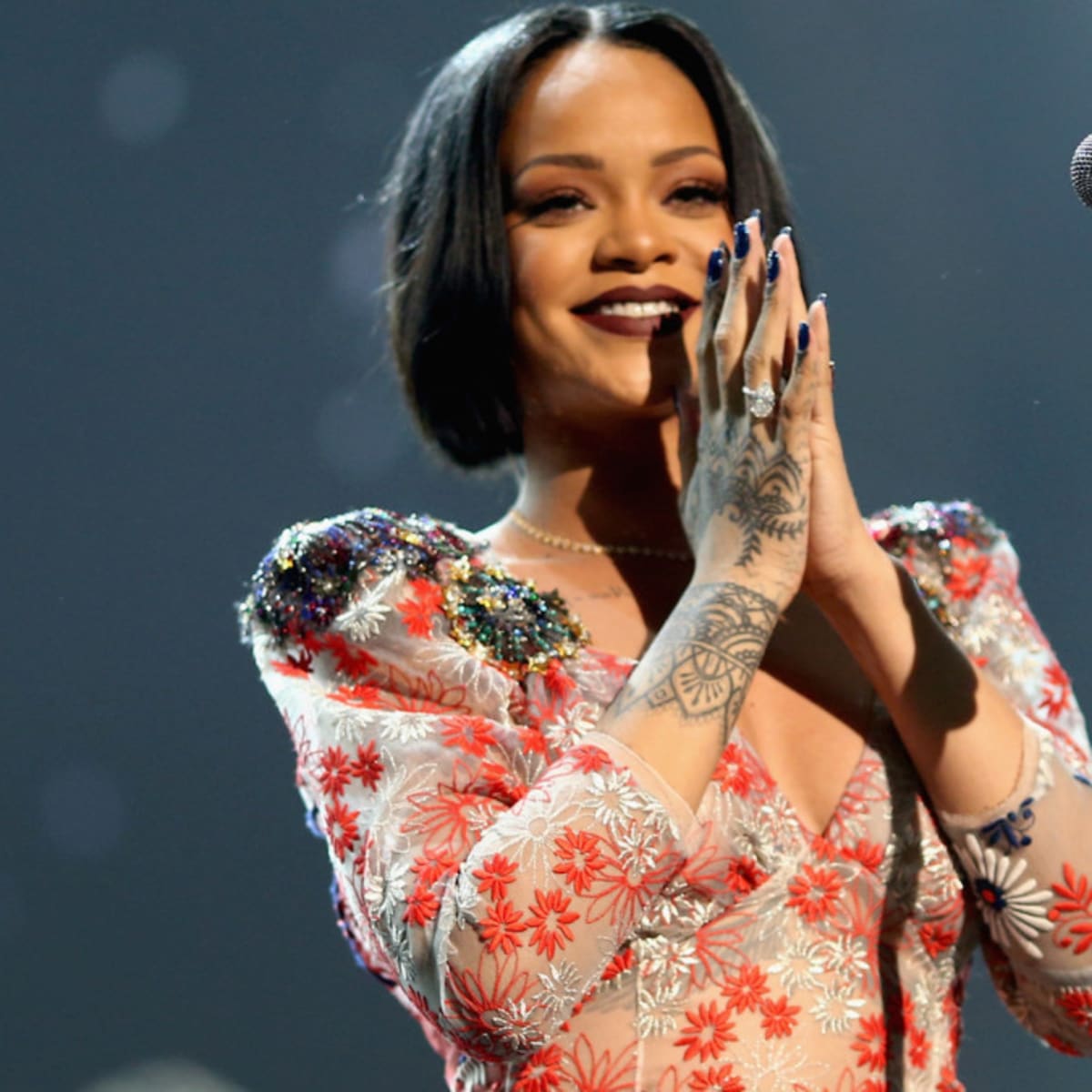 Rihanna brings the Super Bowl to new heights — literally — with her  electrifying halftime performance - The Daily Cardinal