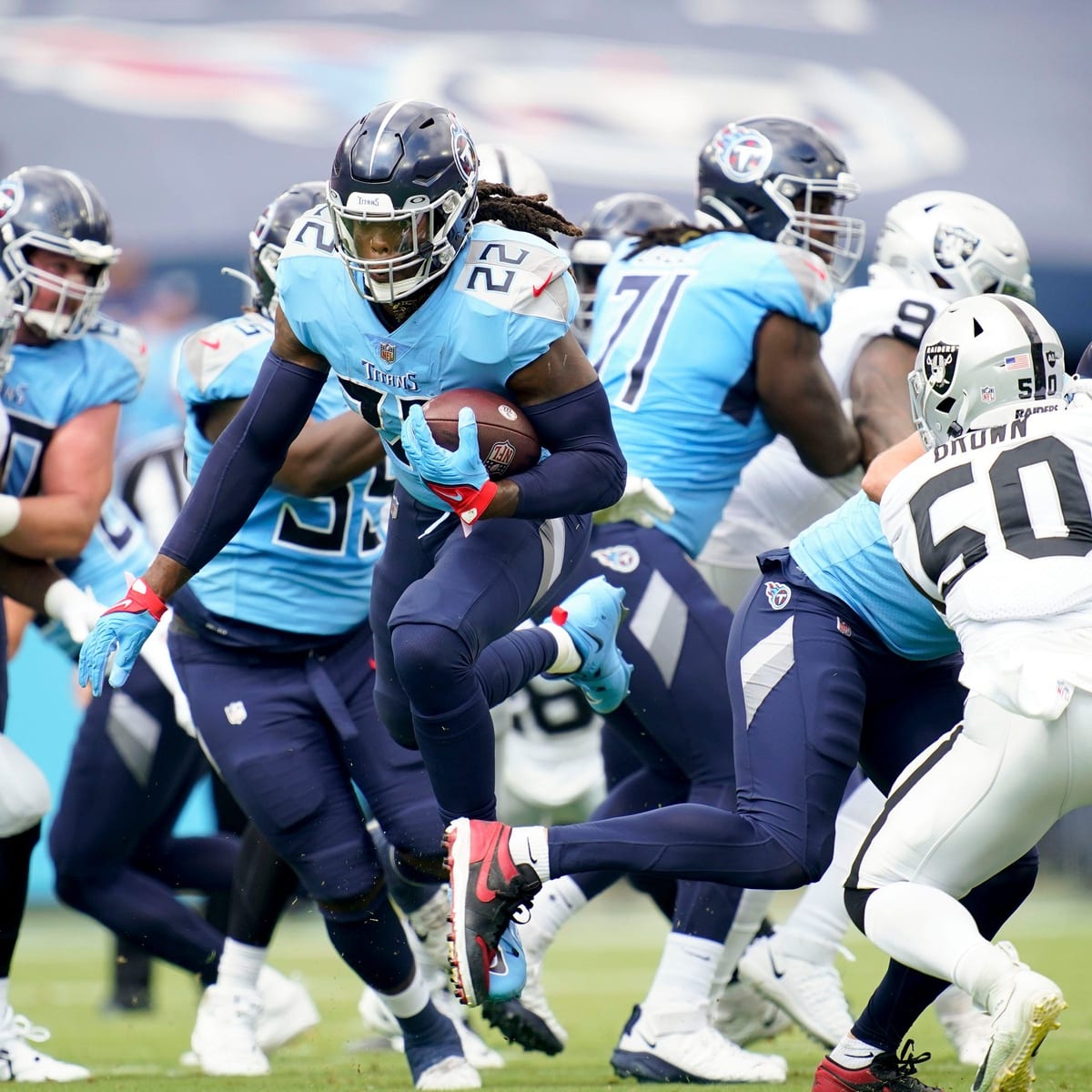 Tennessee Titans: Derrick Henry Runs 'With Purpose' in Victory Over Las  Vegas Raiders - Sports Illustrated Tennessee Titans News, Analysis and More