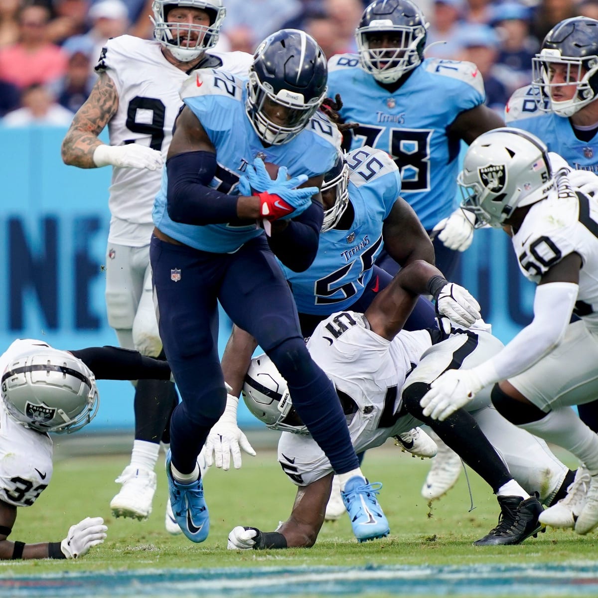 Raiders vs Titans preview: Derrick Henry under 87.5 yards? - Silver And  Black Pride