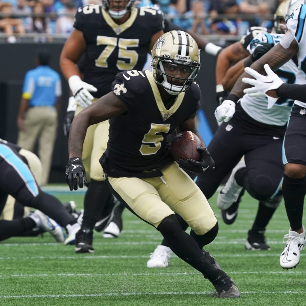 Report: Saints Not Expected to Have Jarvis Landry, Michael Thomas