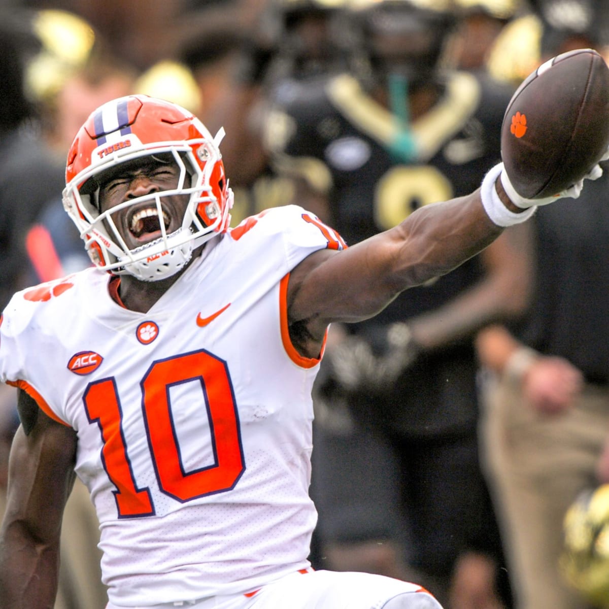 Clemson WR Joseph Ngata Highlights Against Boston College - Stadium