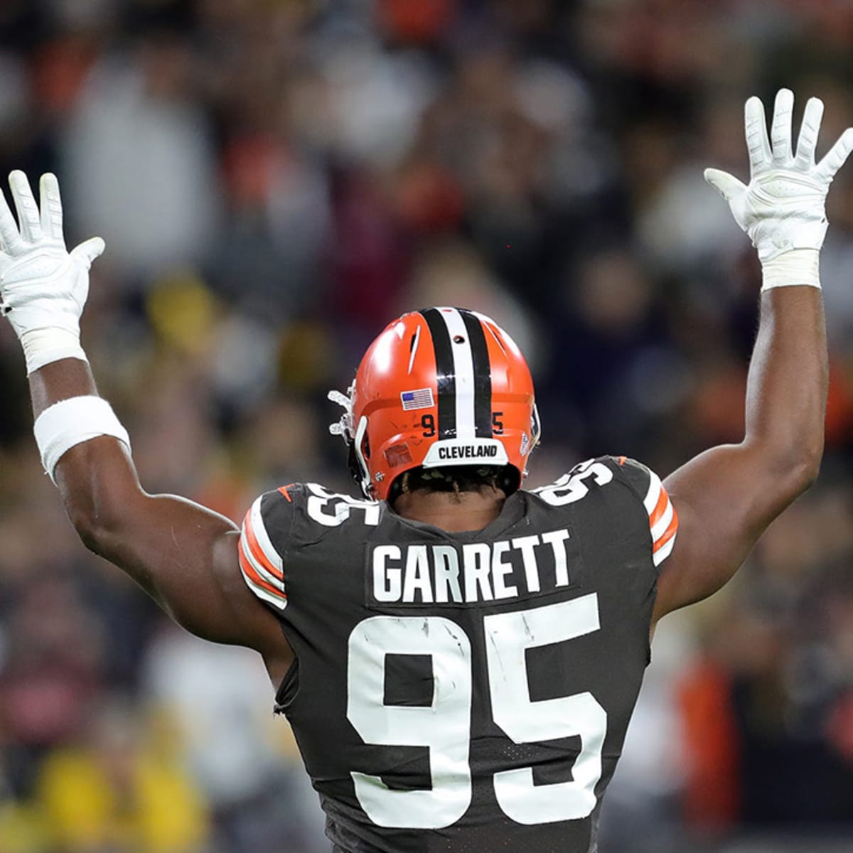 Myles Garrett: Cleveland Browns' Myles Garrett flips his Porsche