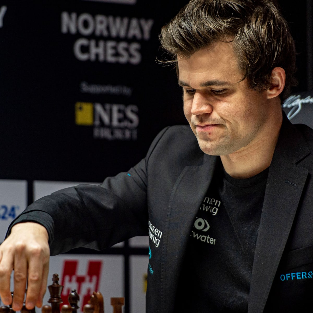 Why did Magnus Carlsen Smile? #chess #chesstok #chessmaster #chesslove