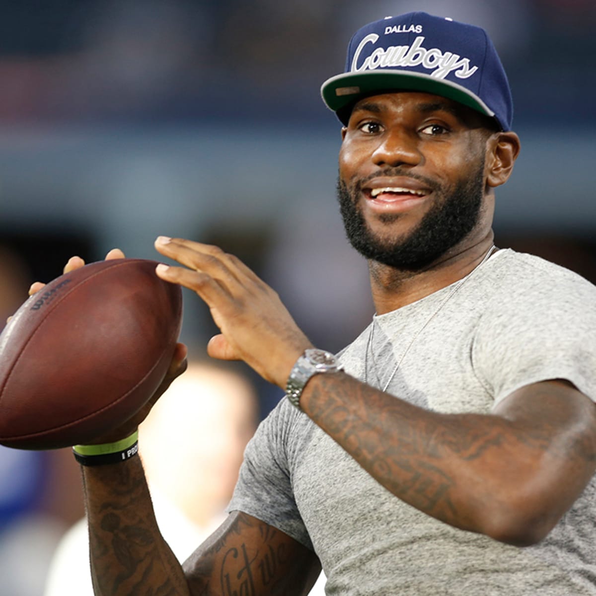 Dallas Cowboy Star Trolled LeBron James On Twitter After Win