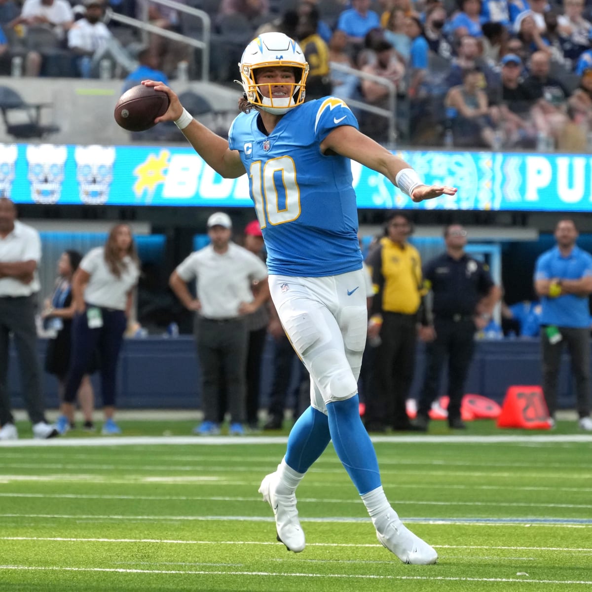 NFL Week 15 Fantasy Football Recap: Los Angeles Chargers vs. Tennessee  Titans, Fantasy Football News, Rankings and Projections