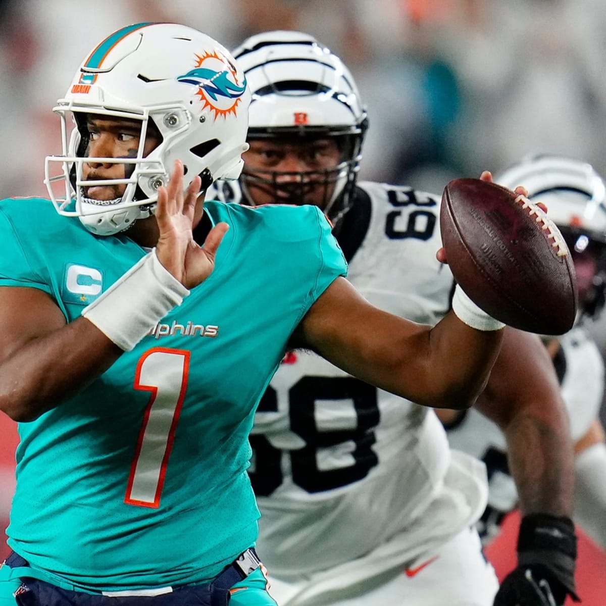 NFL World Is Praying For Dolphins Quarterback Tua Tagovailoa This Thursday  Night 