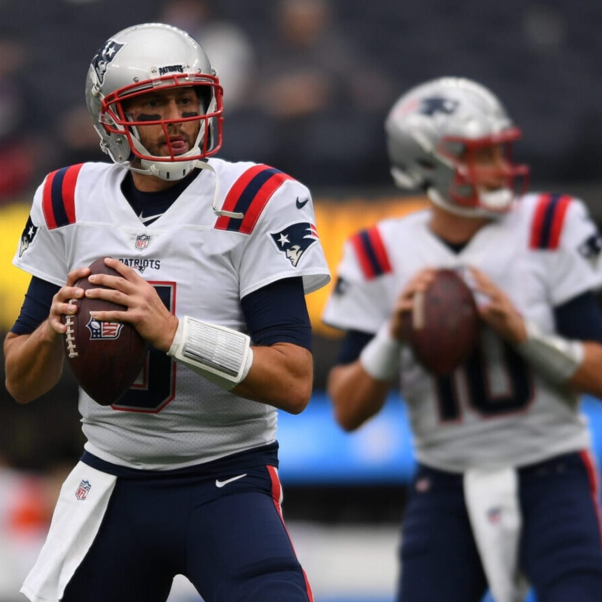 Why Brian Hoyer is so important as the 'big brother' to Mac Jones in  Patriots QB room - The Athletic