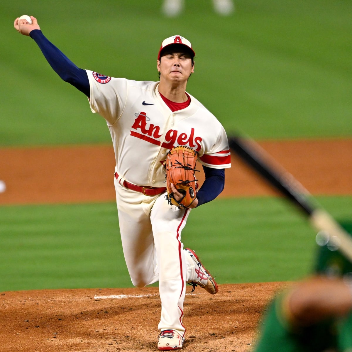 Los Angeles Angels fans love seeing Shohei Ohtani joking around with  opponent after being hit by a pitch: The greatest player and the nicest  guy, How can u not root for this