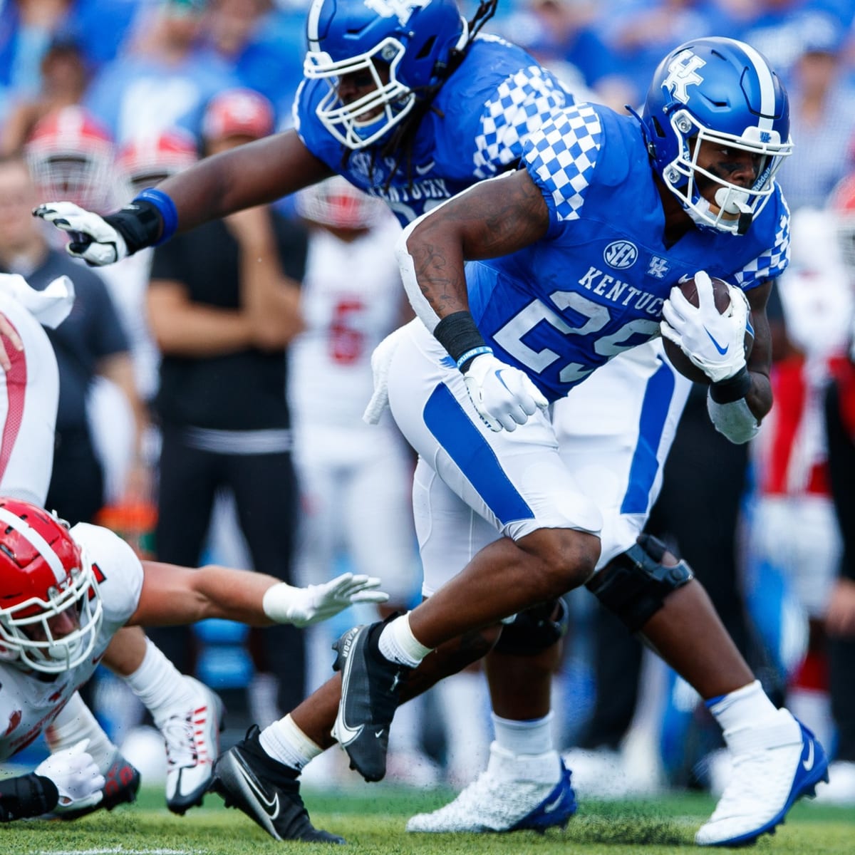 Stoops: JJ Weaver is “week-to-week”