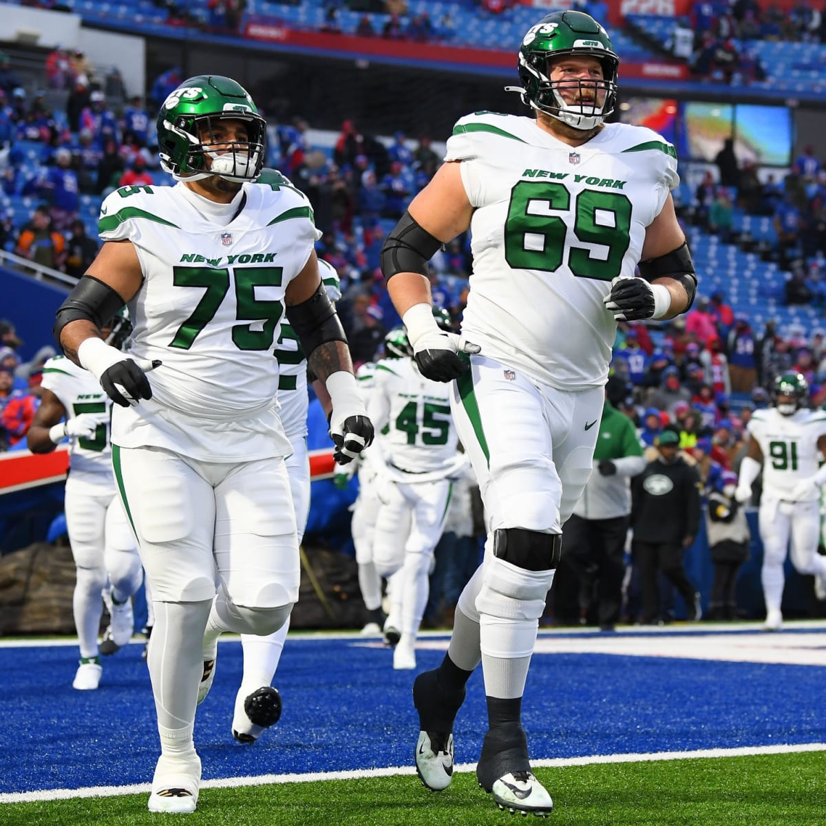 Jets at Steelers 3 Takeaways  Alijah Vera-Tucker, Nate Herbig Provide  'Stabilizing Combination' on OL