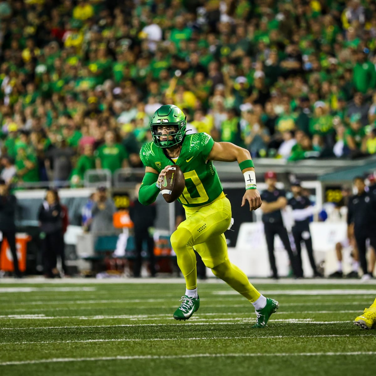 Oregon Football: Ducks Release Uniform Combination for Stanford Cardinal. -  Sports Illustrated Oregon Ducks News, Analysis and More