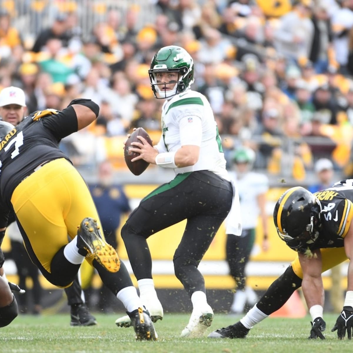 Pickett Provides Spark in Steelers Debut, But Jets Rally To Win