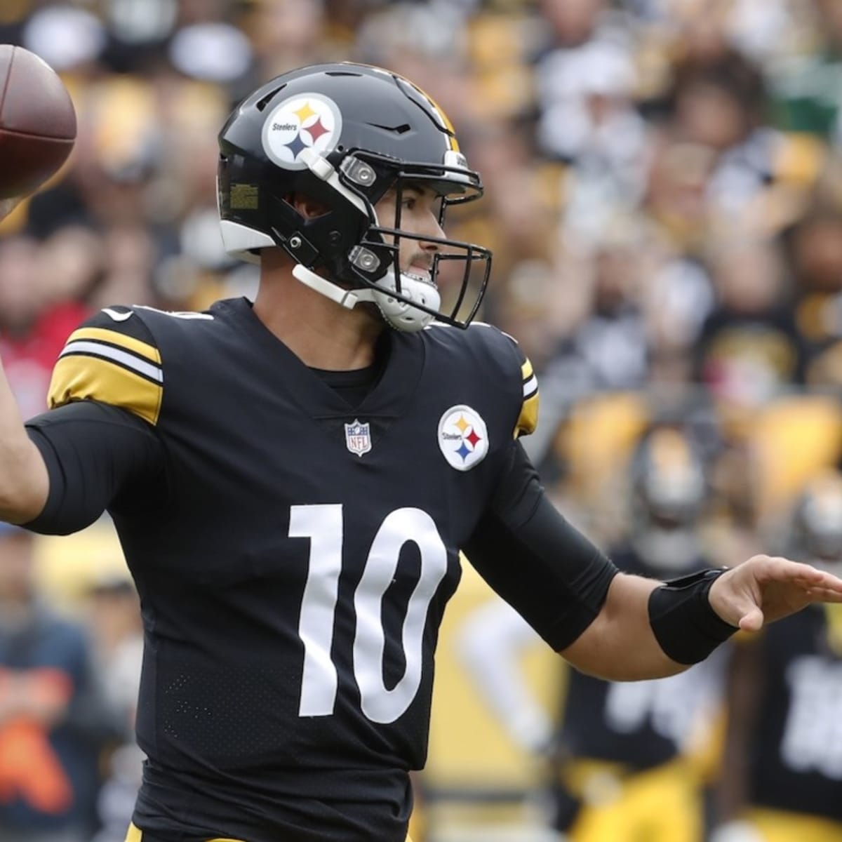Pittsburgh Steelers QB Mitch Trubisky Responds to Being Benched for Kenny  Pickett - Sports Illustrated Pittsburgh Steelers News, Analysis and More