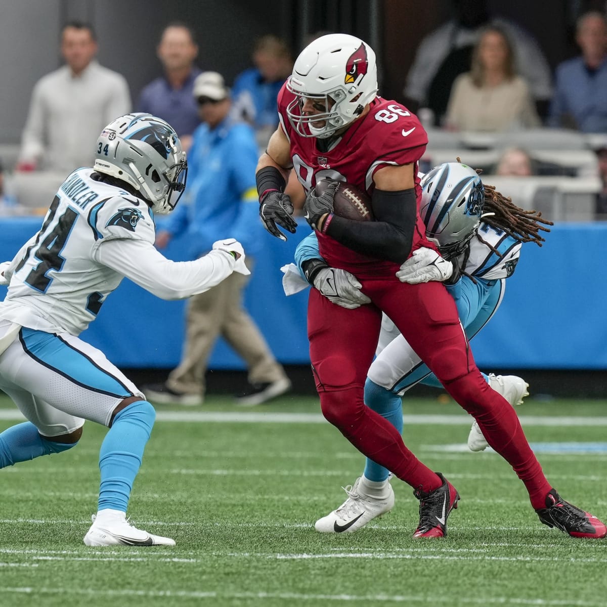 Arizona Cardinals TE Zach Ertz 'spikes baby' in TD celebration