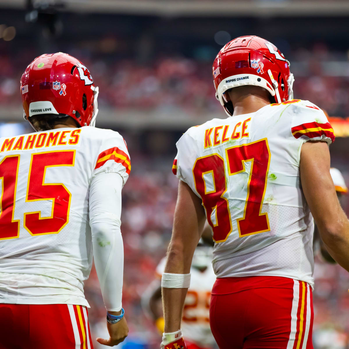 Patrick Mahomes, Travis Kelce in attendance for Reds at Royals