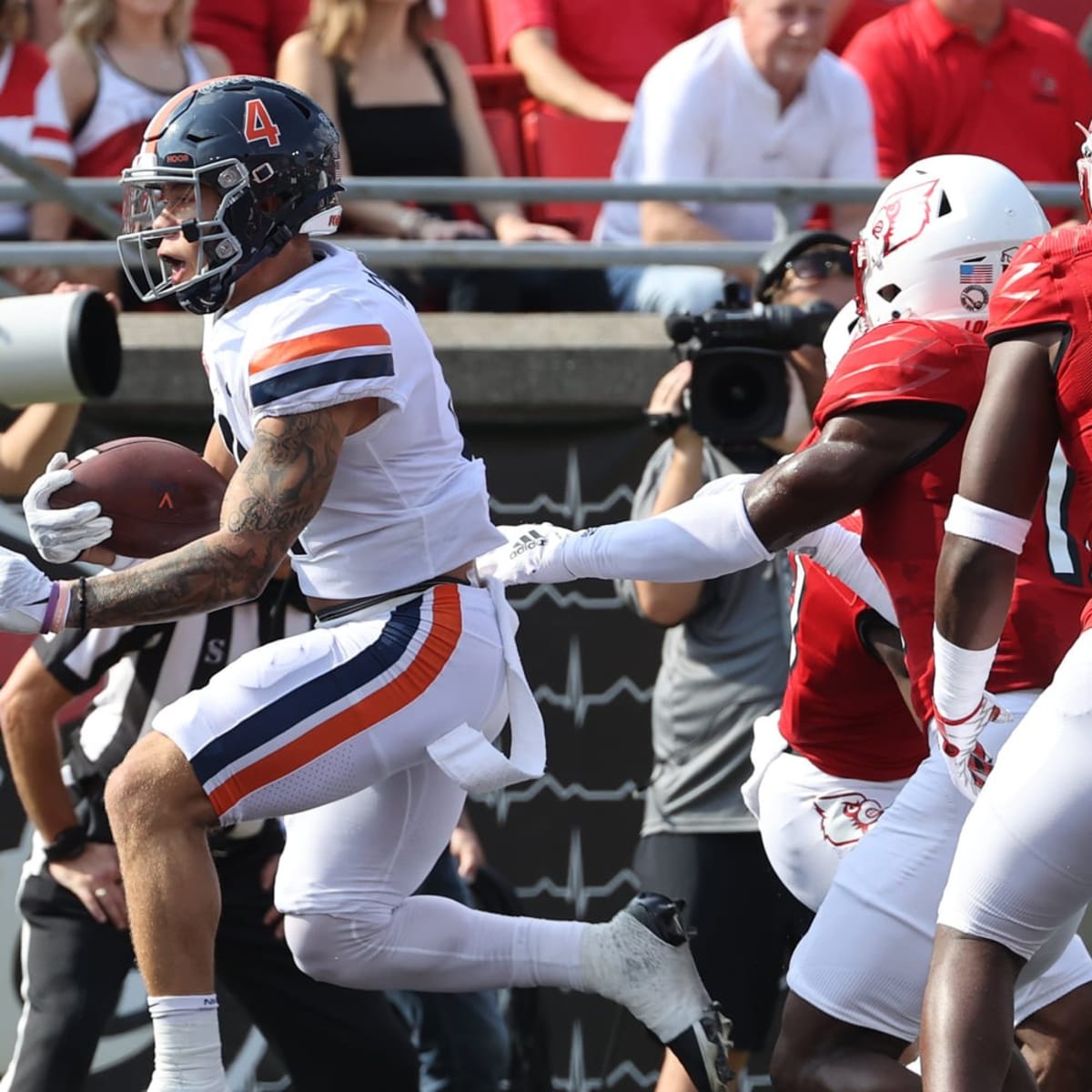 Louisville routs Syracuse 41-3