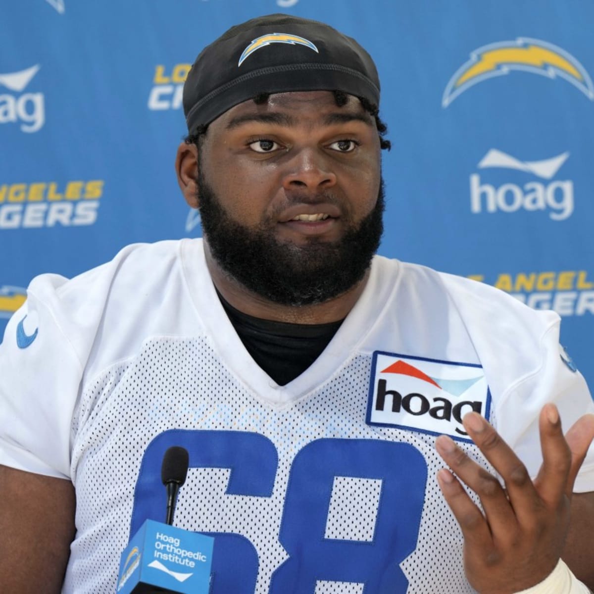 Chargers turn to Jamaree Salyer at left tackle: What to expect from the  rookie - The Athletic