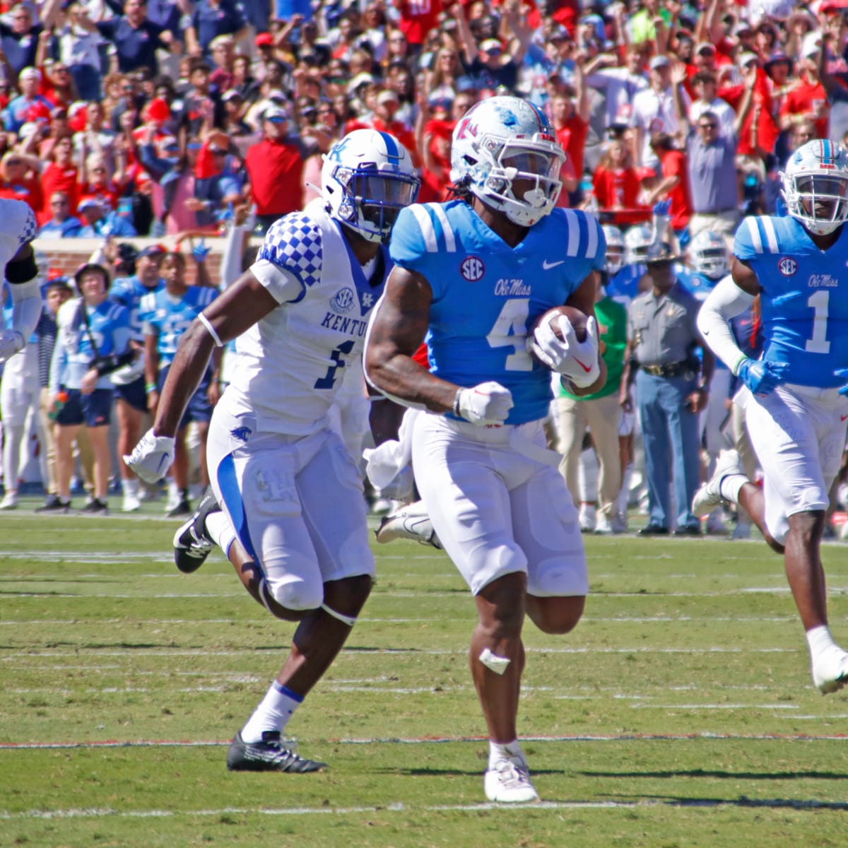 Ole Miss Running Back Quinshon Judkins Named to Doak Walker Award