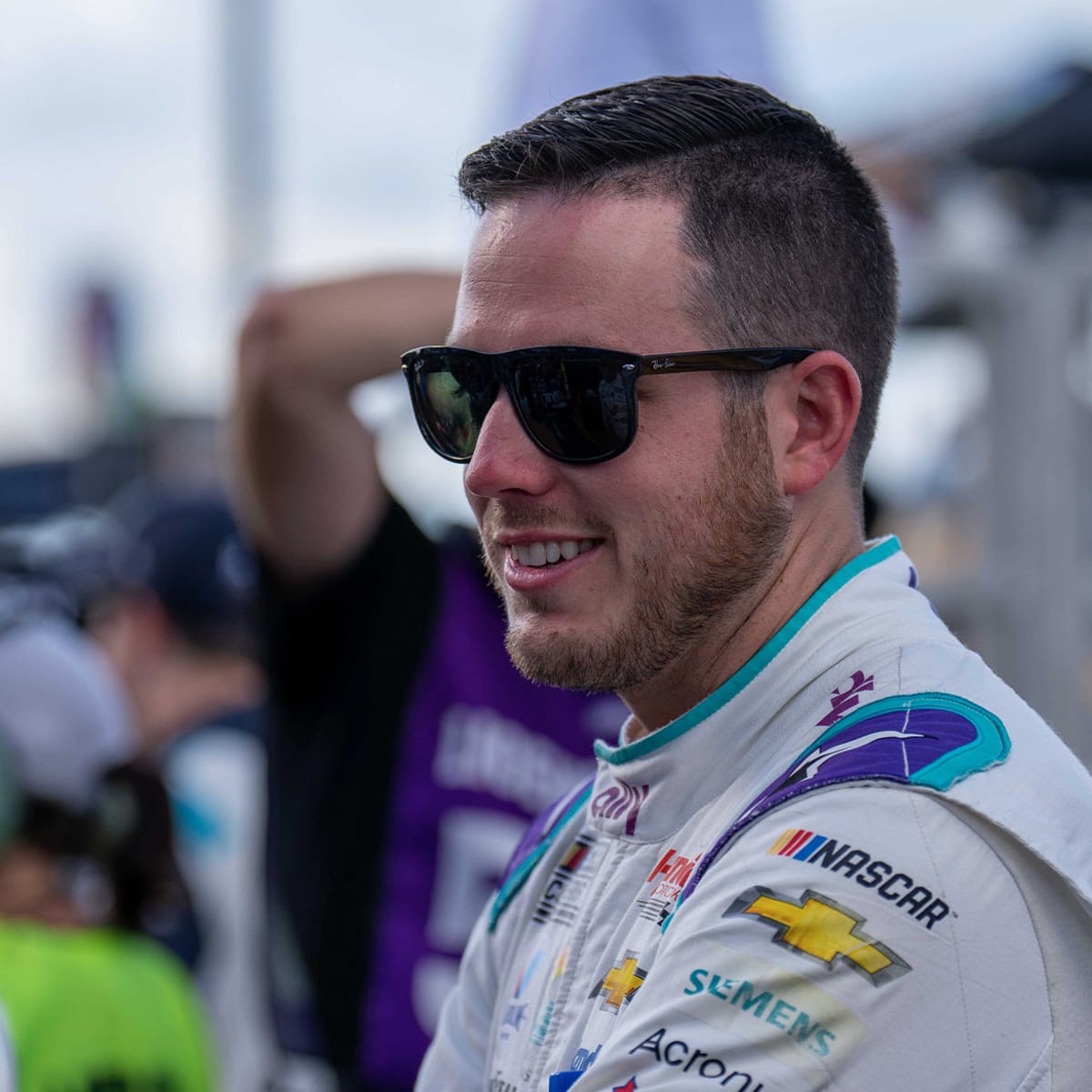 Helmet Stalker on X: NASCAR driver Alex Bowman was sponsored by All Pro  Teachers and the Philadelphia Eagles this weekend at Pocono Raceway. His  helmet features the Eagles' usual wing decal and