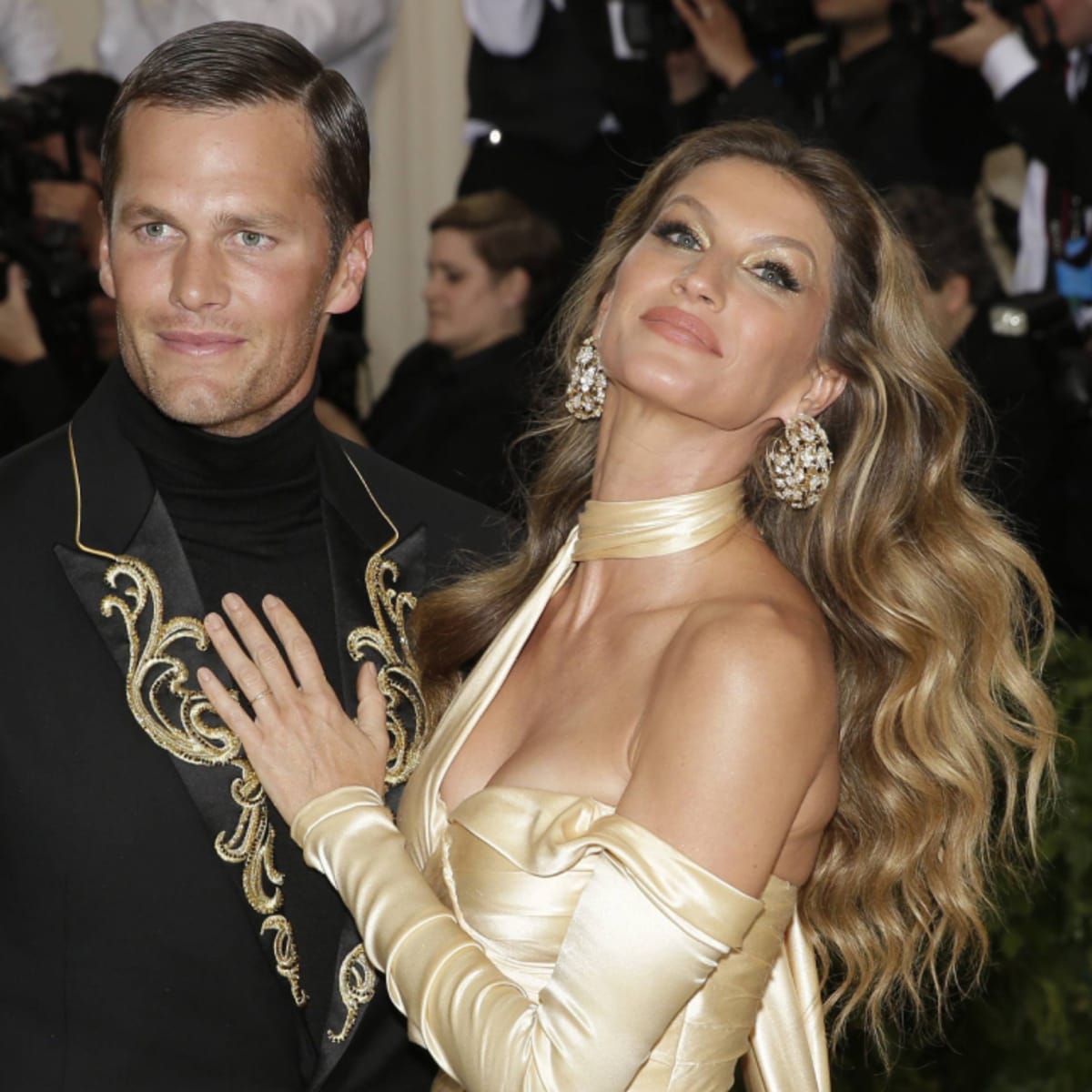 Tom Brady and Gisele Bündchen both hiring divorce attorneys