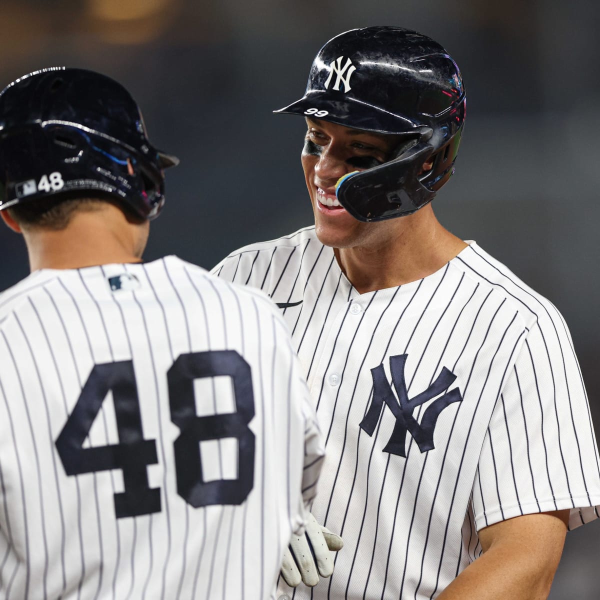 Anthony Rizzo crushes first home run with New York Yankees - Sports  Illustrated NY Yankees News, Analysis and More