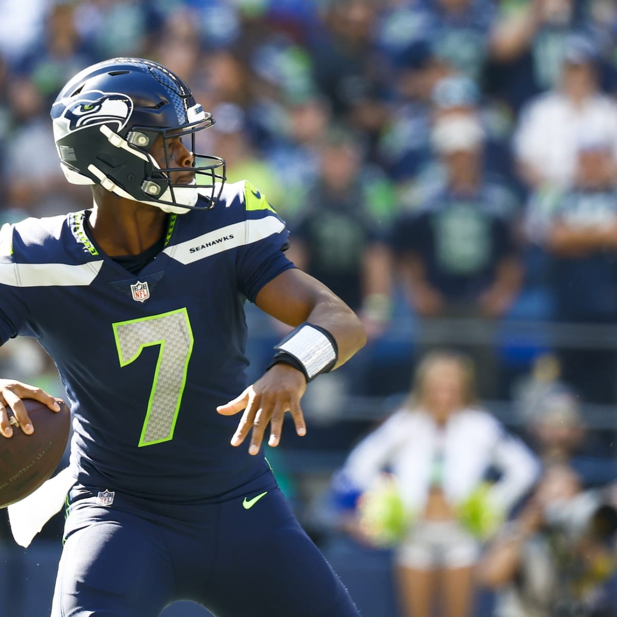 Geno Smith Achieves NFL History for Efficiency - WV Sports Now