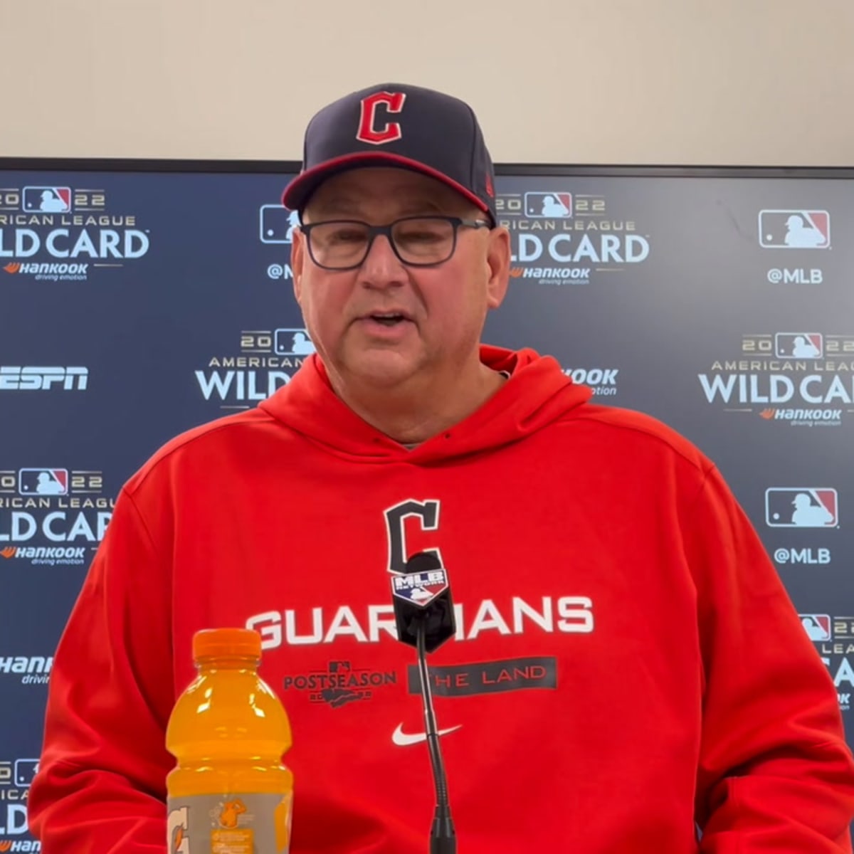 MLB players praise Cleveland Guardians manager Terry Francona for his  'grace and care