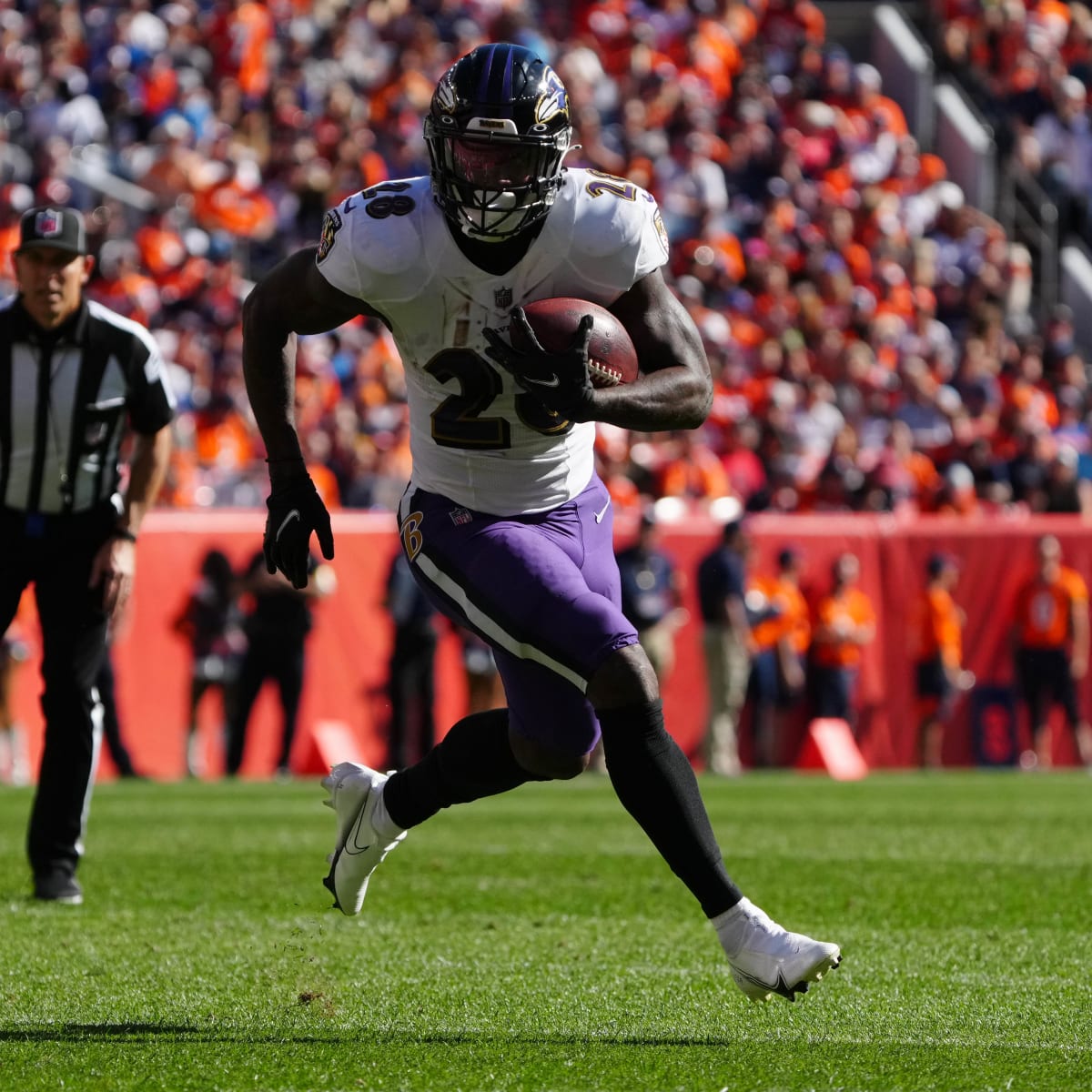 Why Latavius Murray is perfect veteran leader for Broncos, Denver Broncos