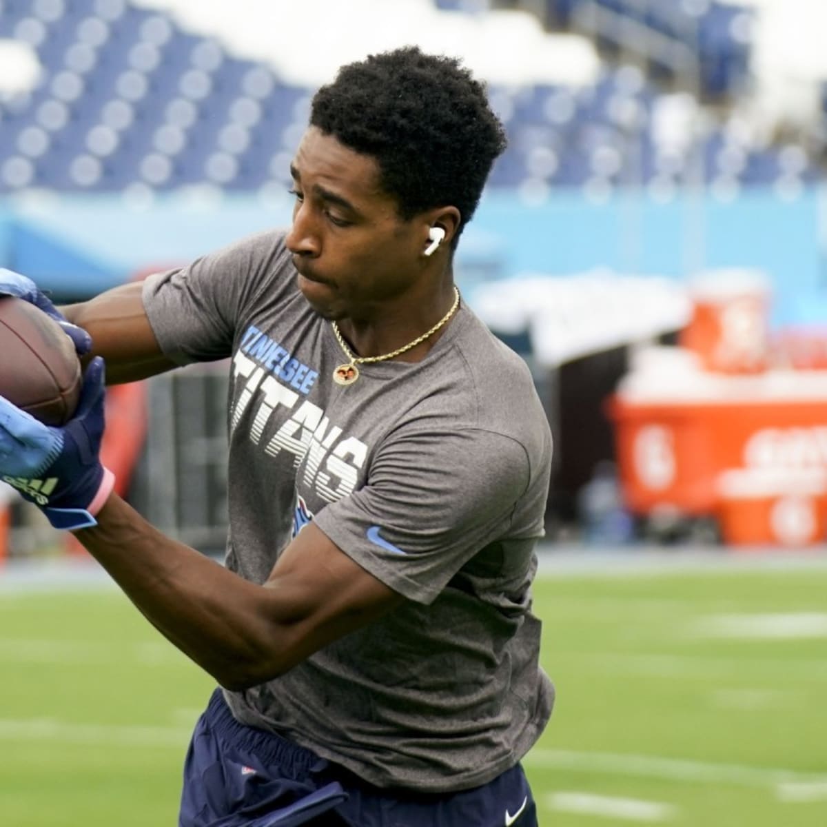 Tennessee Titans: CBS Sports analyst is high on WR Dez Fitzpatrick