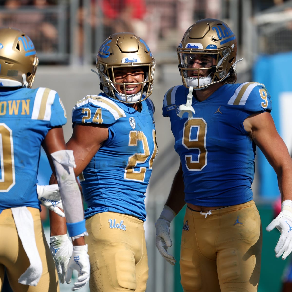 Teams pick up 4 former UCLA football players on 3rd day of 2022