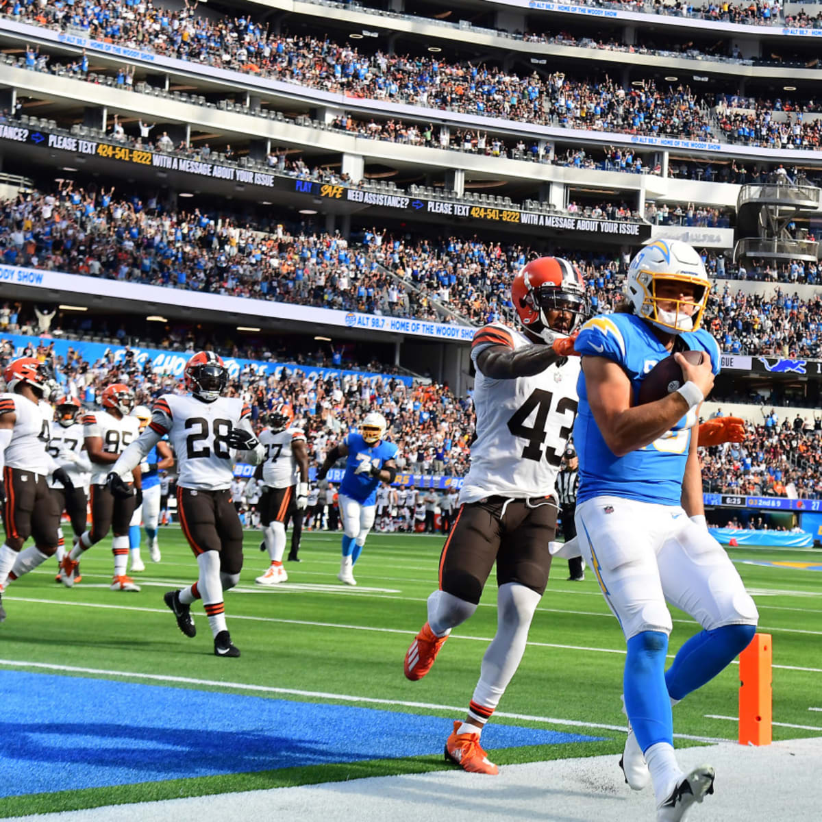 Photos: Week 5 - Chargers at Browns Pregame