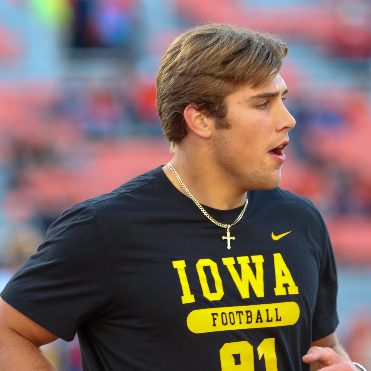 Lukas Van Ness Declares for NFL Draft - Sports Illustrated Iowa Hawkeyes  News, Analysis and More