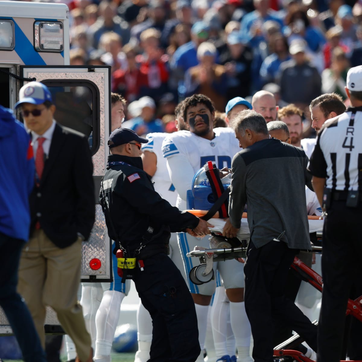 Lions CB Saivion Smith leaves field in ambulance, evaluated for