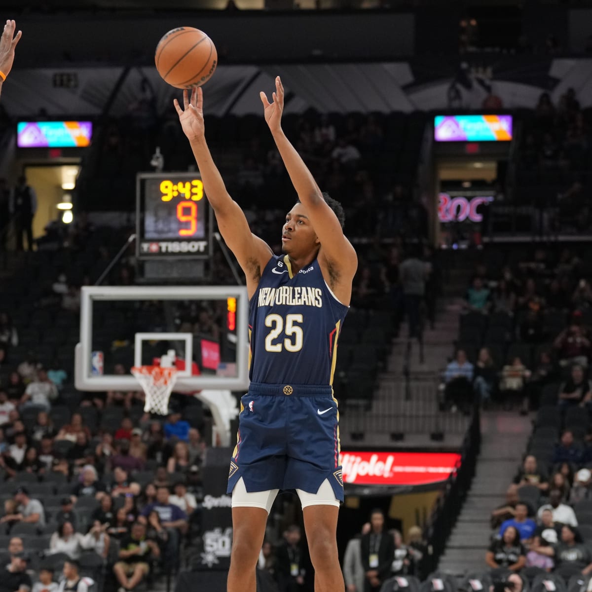 NBA Buzz - Pelicans No. 17 pick Trey Murphy III sniped SIX