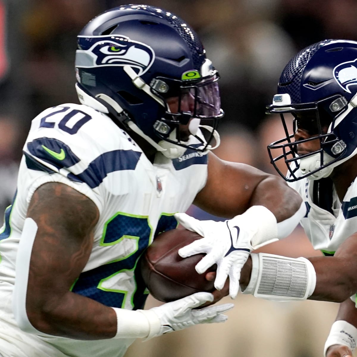 Seahawks RB Rashaad Penny to miss rest of 2022 season after fracturing  fibula vs. Saints